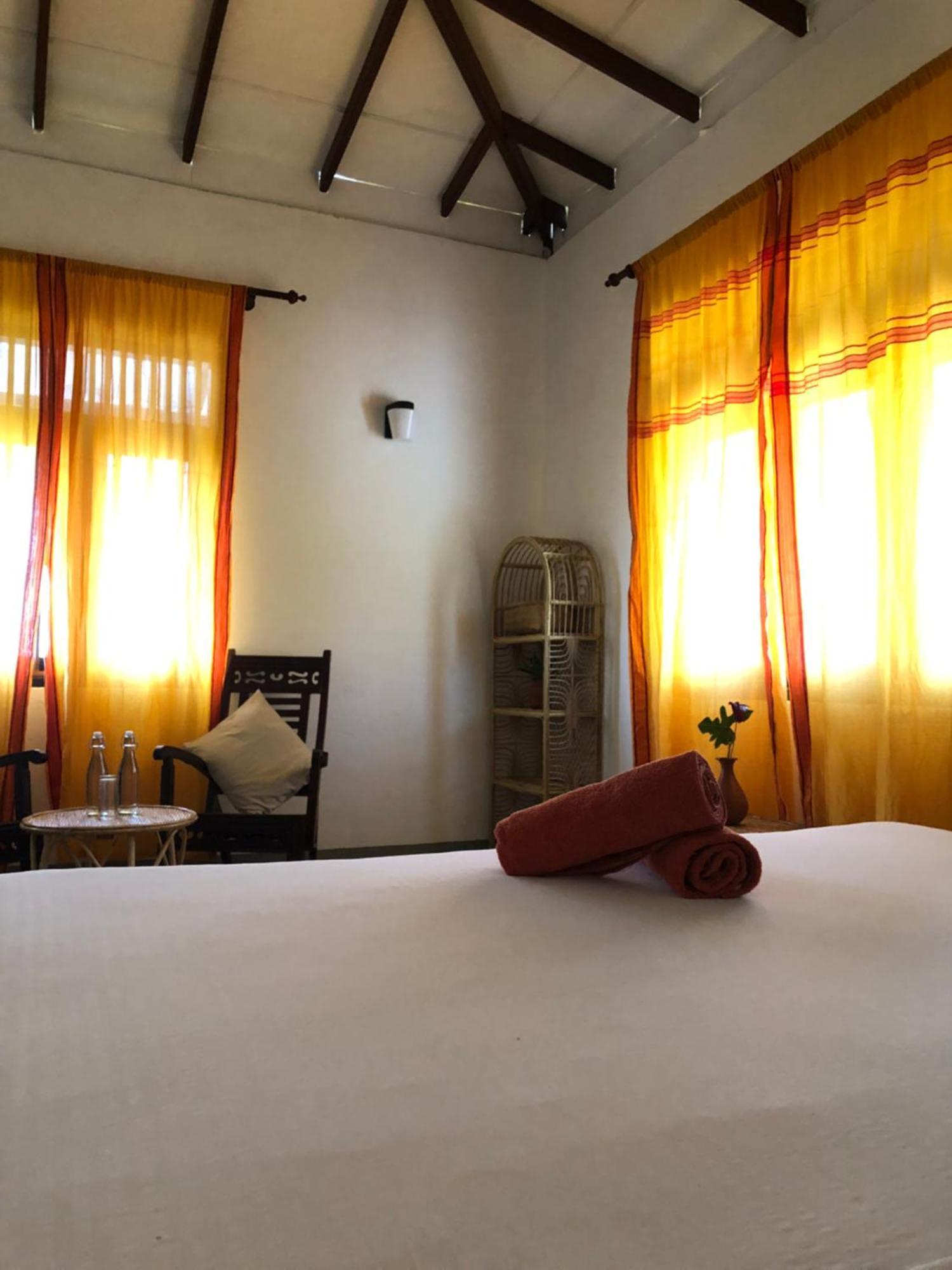 One Bhakthi Hotel Ahangama Eksteriør billede