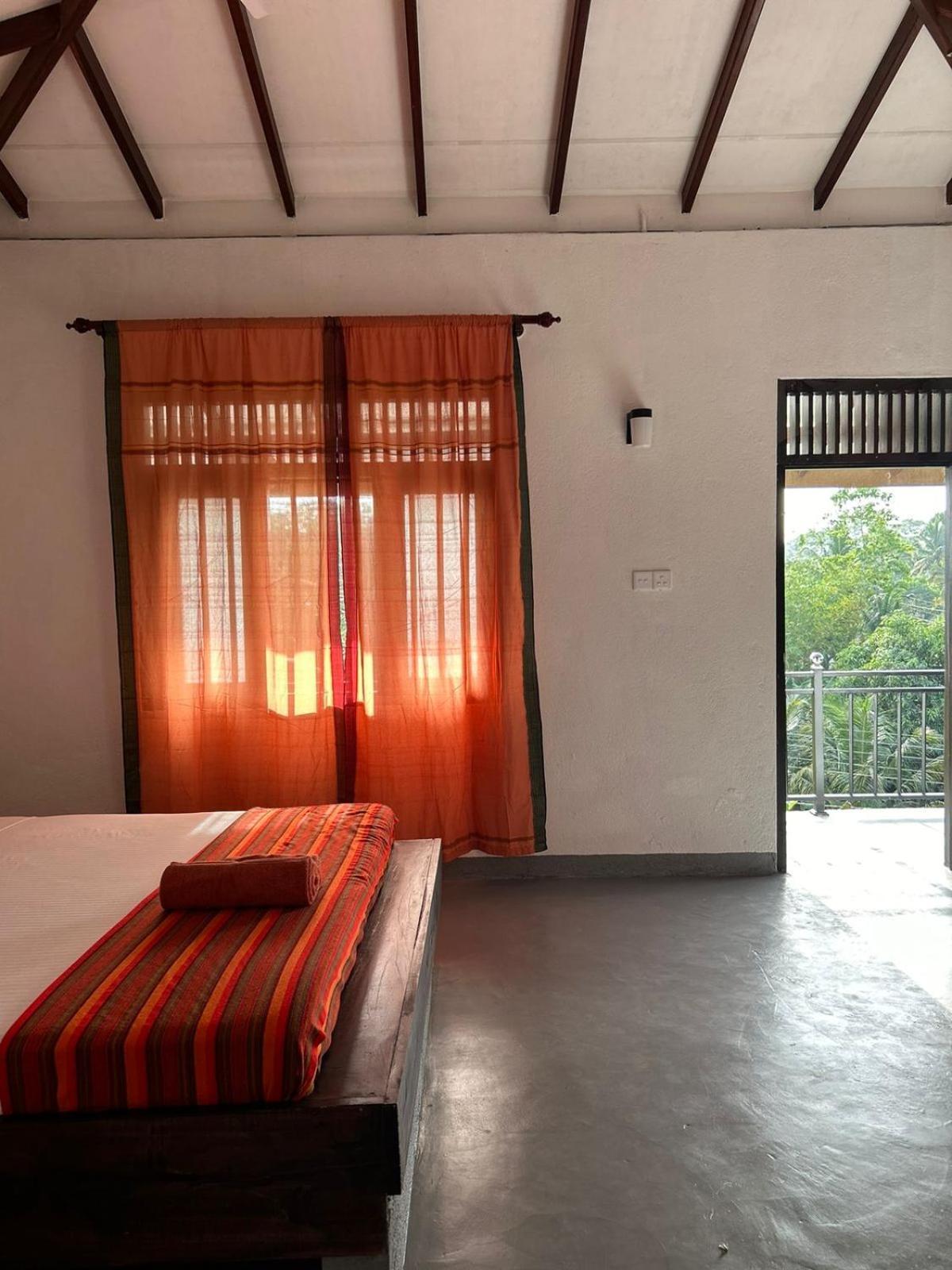 One Bhakthi Hotel Ahangama Eksteriør billede