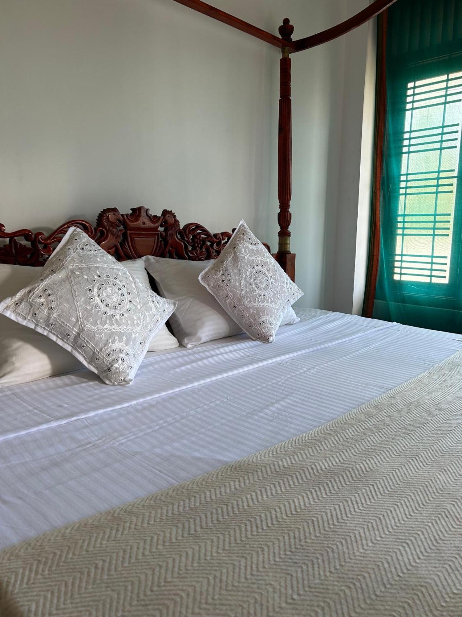 One Bhakthi Hotel Ahangama Eksteriør billede