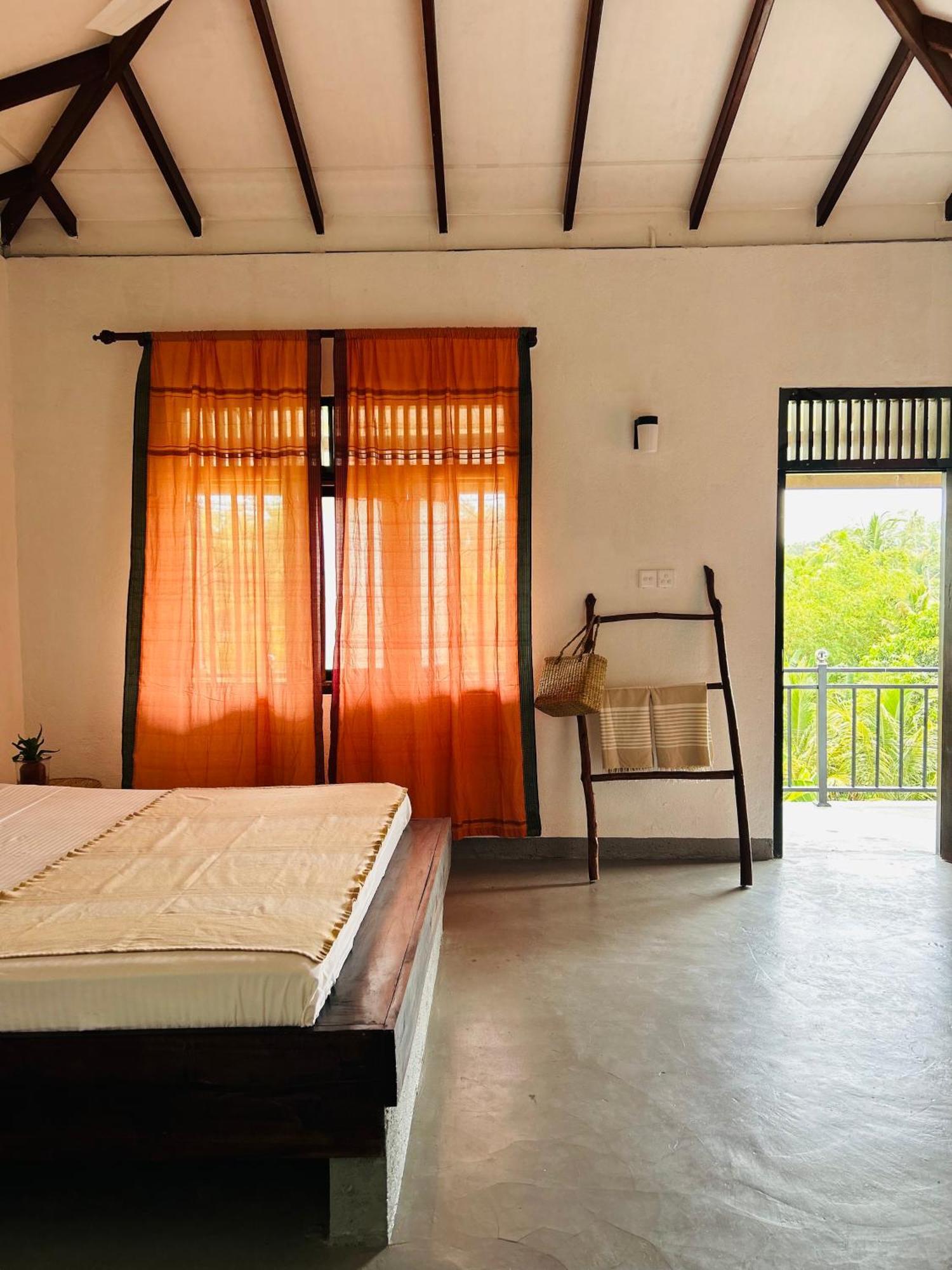 One Bhakthi Hotel Ahangama Eksteriør billede