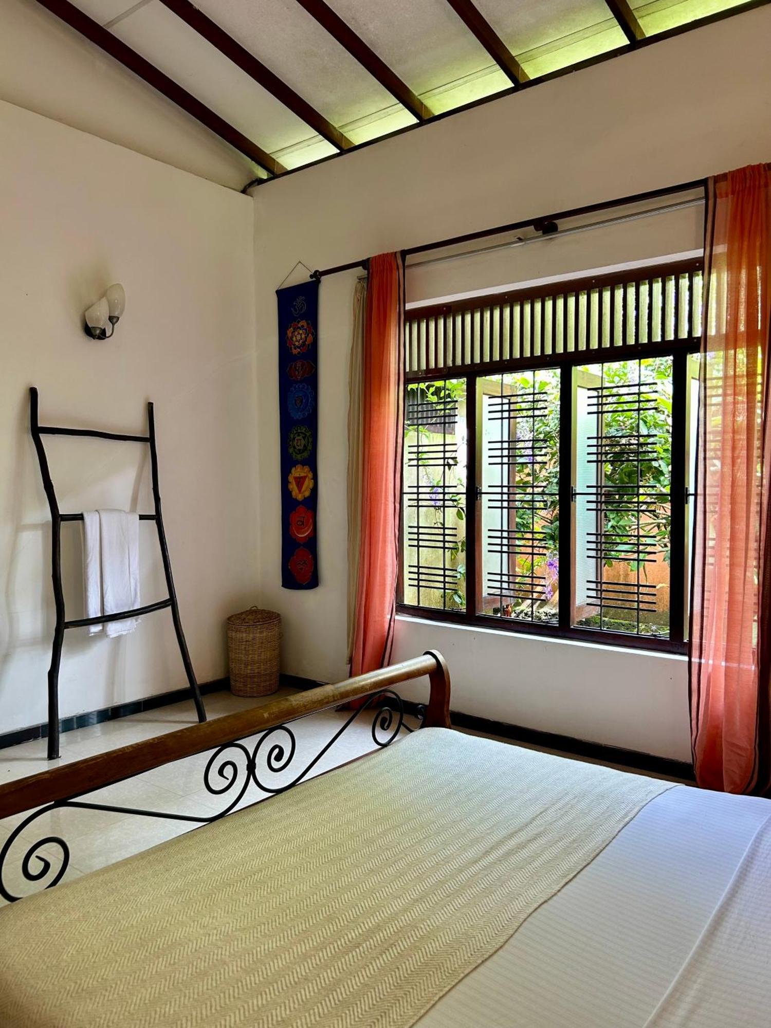 One Bhakthi Hotel Ahangama Eksteriør billede